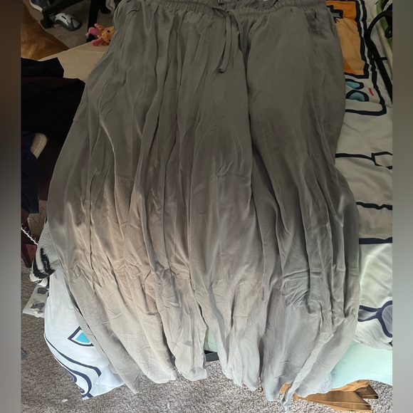 Drawstring pants - Picture 2 of 2